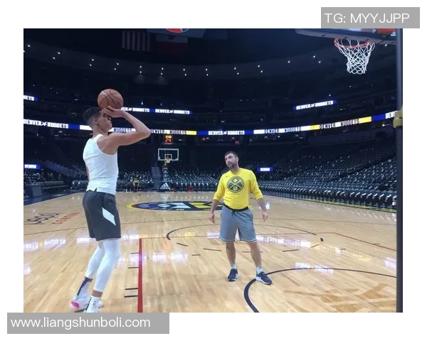 自制球星档案带你全景回顾绿茵巨星成长与辉煌时刻