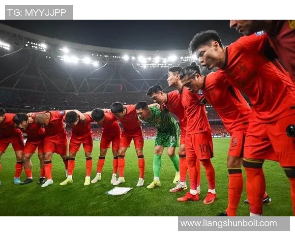 足球巨星的光芒，照耀全场